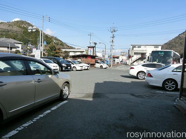 西の屋美作店３　車